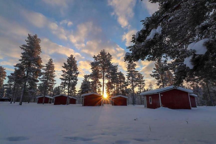 Pajala Cottages Route 99 Екстер'єр фото